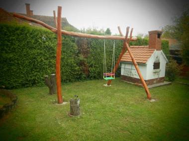 Nádkunyhó Vendégház