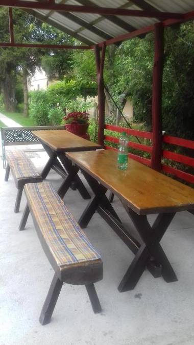 Holiday Apartmanház