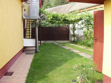 Zách Klára utcai Apartman