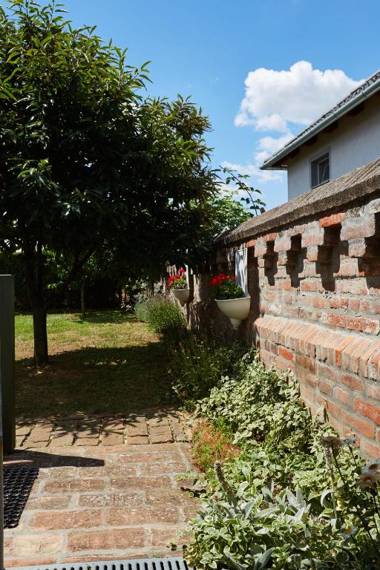 Troszt Pince Apartman