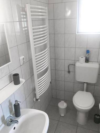 Tompos Vendégház és pince