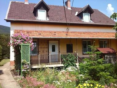 Kútvölgy Vendégház