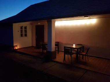 Feszty-fészek Vendégház