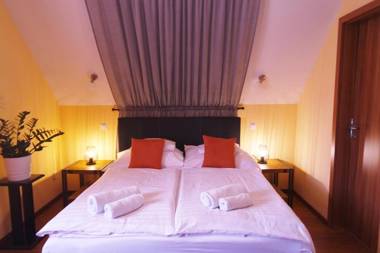 Barackvirág Panzió