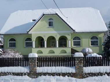 Bóbita Apartmanház