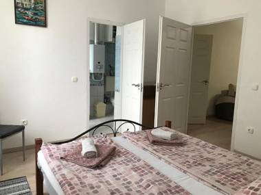 Veronica Fejer Apartment