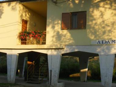 Szegedi Partfürdő Kemping és Apartman