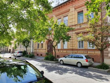 Szandi Belvárosi Apartman