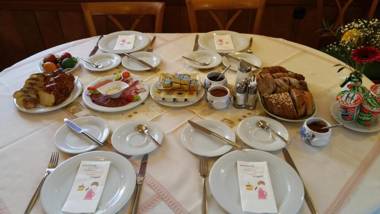 Vadászkürt Panzió és Étterem