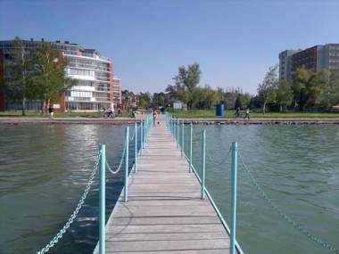 Crystal és Susanne Panzió