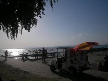 Crystal és Susanne Panzió