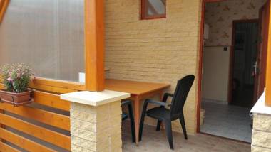 Napsugár Apartmanház