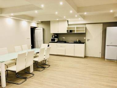 Riviéra Apartmanház