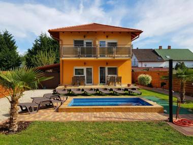 Napsugár Villa B