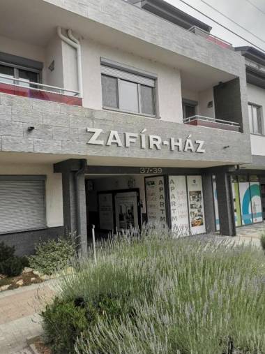 Szabó Lux Apartman