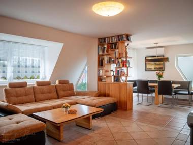 Moai Home Apartman Sárvár