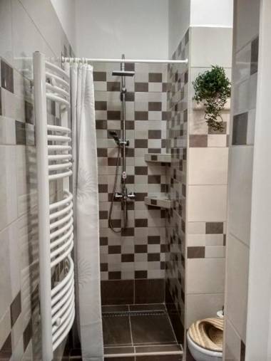 Anna Apartmanok