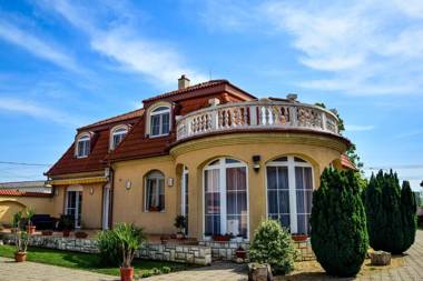 Ambrózia Guesthouse