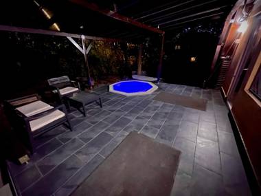 Vadgalamb Apartman & Jacuzzi