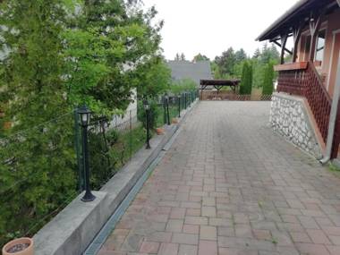 ASTA LA VISTA Vendégház