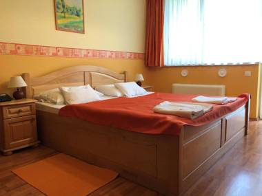 Hét Vezér Apartmanhotel