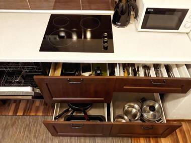 Dora Holiday House & Apartments