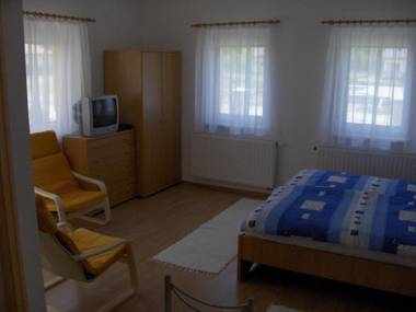 Petra Apartmanház