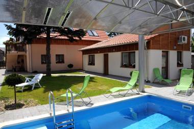 Arany Szőlő Wellness Apartmanház