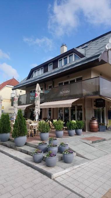 Cafe Relax Apartments