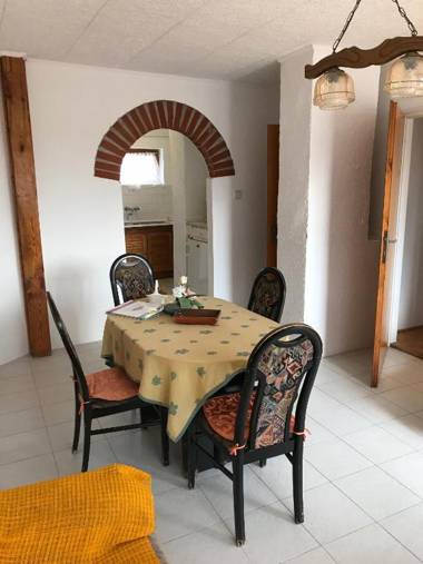 Friends Villa Apartments 2