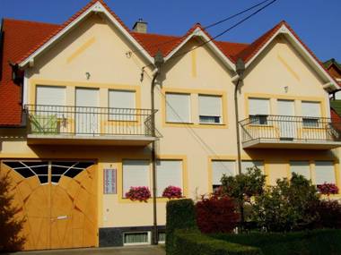 Apartment Révész