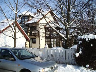 Apartmanház Gabriella