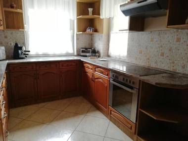 Imola És Andrea Apartmanház