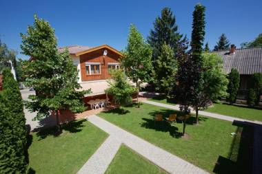 Zoli Apartmanok-Bródy 51-53