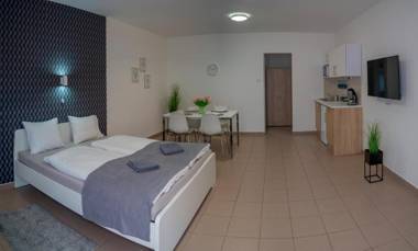 East Side Corner - Apartment 2