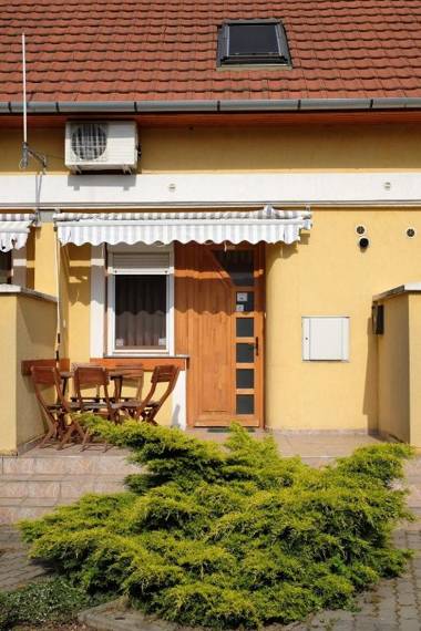 Vár-Torony Apartman