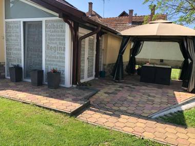 Regina Delux Apartman