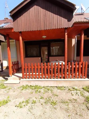 Nárcisz apartman