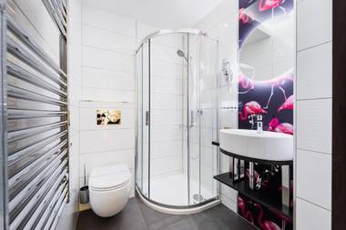 RQ Boutique & Unique Hotel