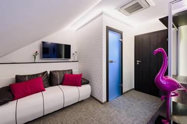 RQ Boutique & Unique Hotel