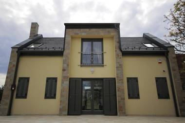 Flamingó Panzió és Borház