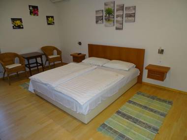 Alabárdos Panzió és Apartmanház