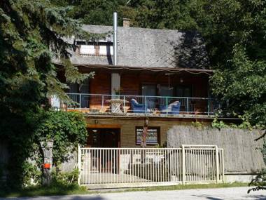 SZARVASKŐ NYARALÓ/ DEER ROCK COTTAGE