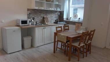 Pacsirta Apartmanház