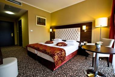 Erdőspuszta Club Hotel Fenyves