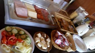 Fehérló Vendégház & Restaurant