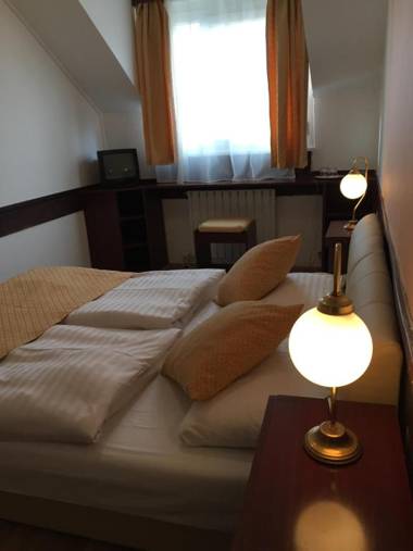 Hotel Gloria Budapest City Center