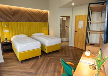 City Hotel Pilvax