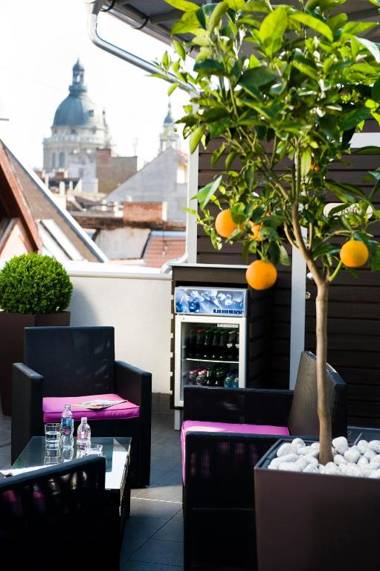 Opera Garden Hotel & Apartments