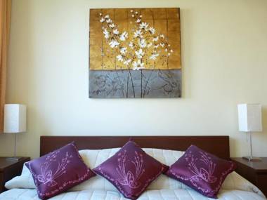 Trendy Deluxe Apartments